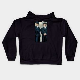 Thomas Shelby stands there emotionally, well dressed, with a family member as abstract comic art Kids Hoodie